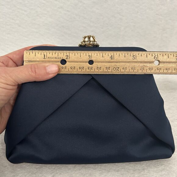 Valerie Stevens Black Crossbody Bag - Picture 5 of 10